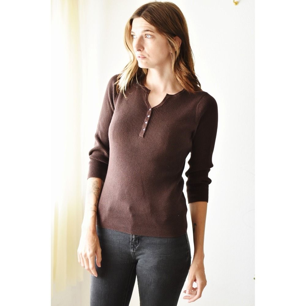 Daisy Fuentes Henley Top Womens Large Brown Excellent Ribbed‎ 3/4 Sleeve Knit